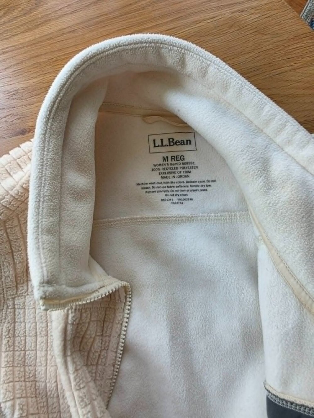 L.L. Bean Mountain Classic Windproof Fleece Jacket - Picture 3 of 3